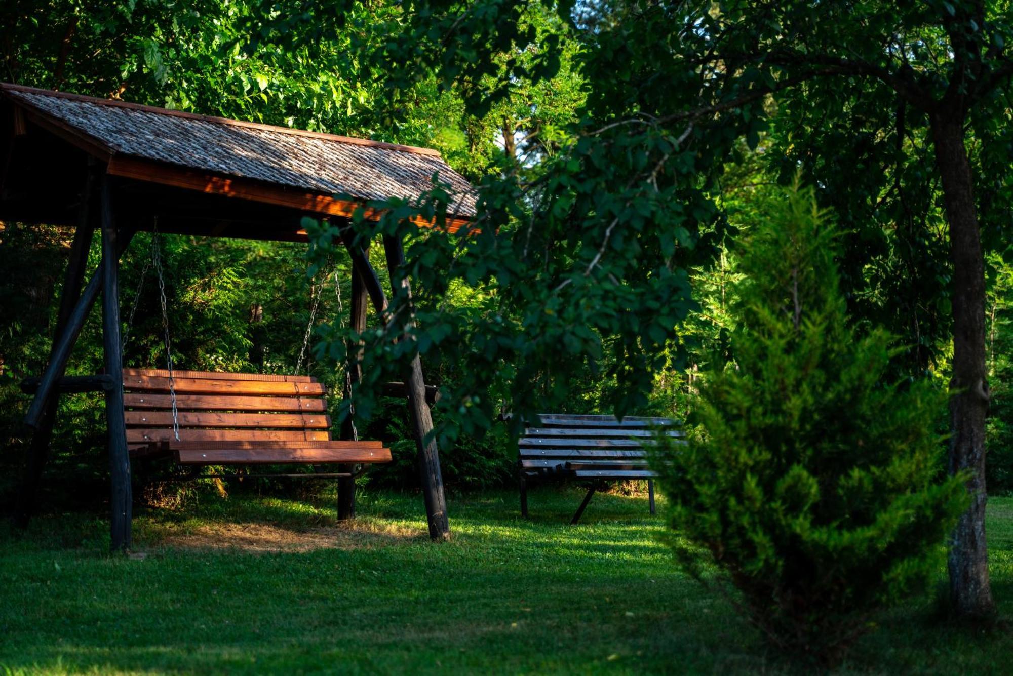 Din Natura Varbilau Esterno foto